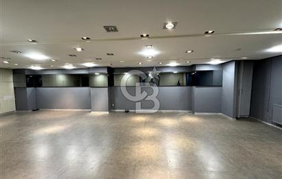 Kağıthane Çeliktepe'de Ana Cadde Üzerinde Kiralık Bina