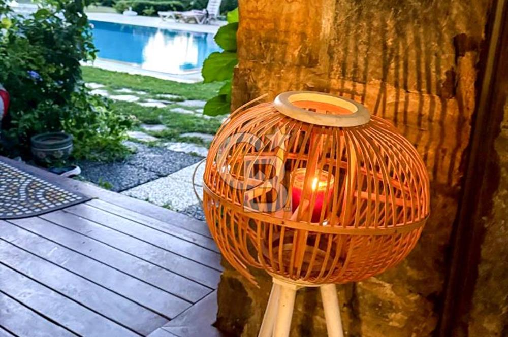 YALIKAVAK GERİŞ 2+1 FIRSAT BAHÇE KATI DENİZE 300MT MARİNAYA 1KM