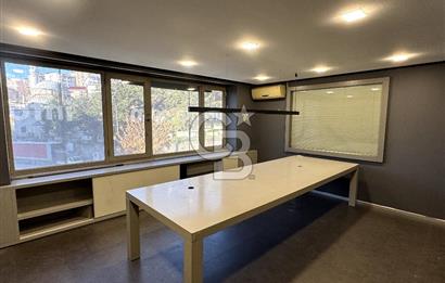 Kağıthane Çeliktepe'de Ana Cadde Üzerinde Kiralık Bina