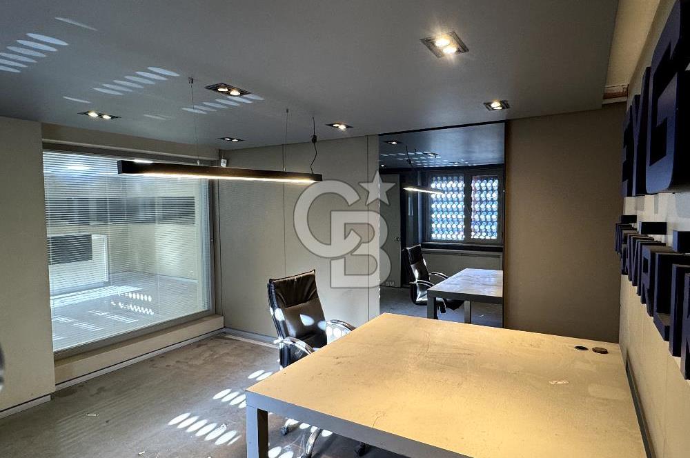 Kağıthane Çeliktepe'de Ana Cadde Üzerinde Kiralık Bina