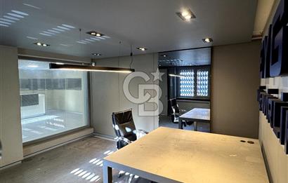 Kağıthane Çeliktepe'de Ana Cadde Üzerinde Kiralık Bina