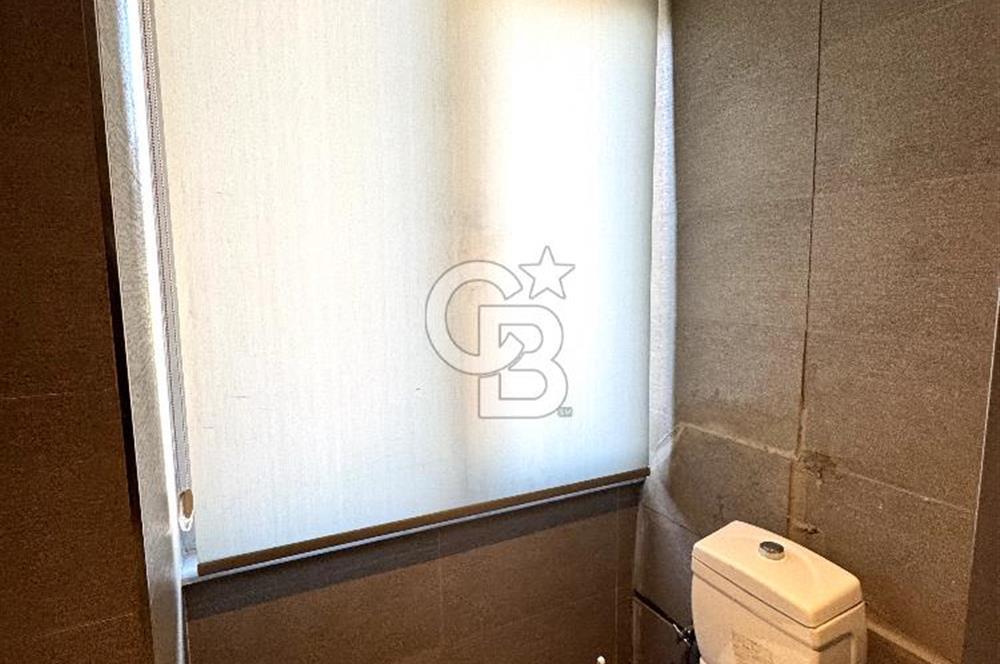 Kağıthane Çeliktepe'de Ana Cadde Üzerinde Kiralık Bina