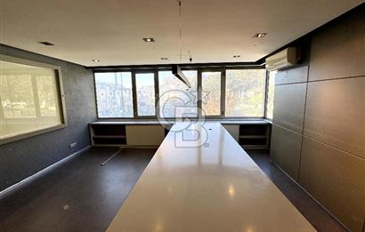 Kağıthane Çeliktepe'de Ana Cadde Üzerinde Kiralık Bina