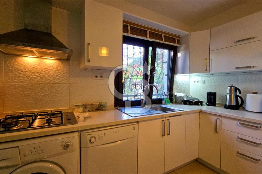 YALIKAVAK GERİŞ 2+1 FIRSAT BAHÇE KATI DENİZE 300MT MARİNAYA 1KM