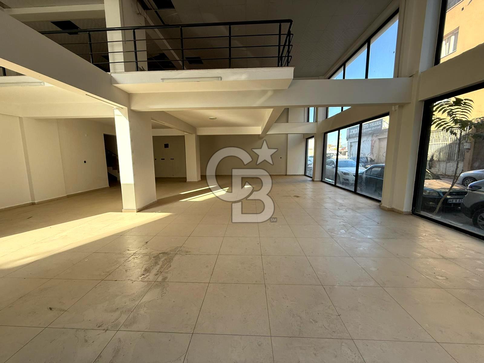 Torbalı Merkezi Konumda Batar Katlı Kiralık Dükkan