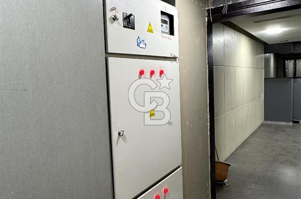 Kağıthane Çeliktepe'de Ana Cadde Üzerinde Kiralık Bina