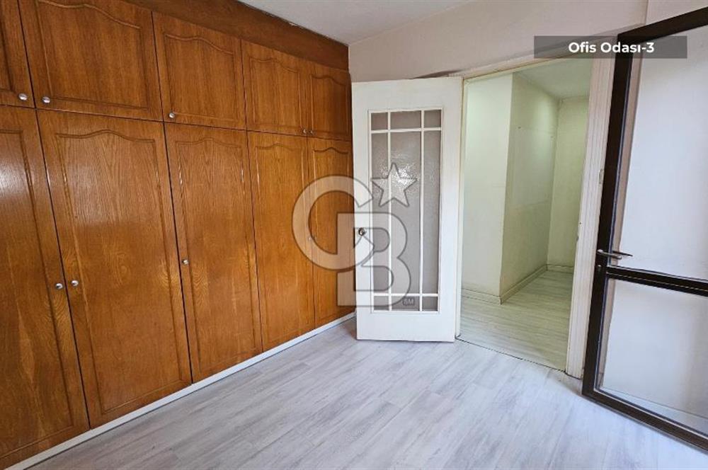 Karşıyaka Girne Bulvarı Üzeri 3+1 130m2 Kiralık Ofis Büro