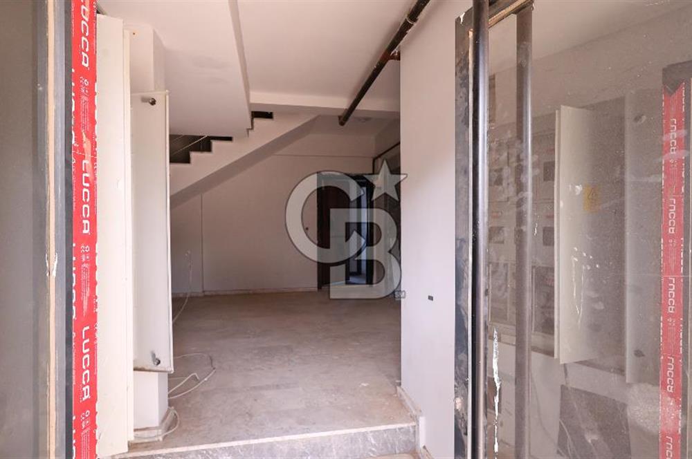 Torbalı Kipa'ya komşu havuzlu güvenlikli sitede sıfır 2+1..