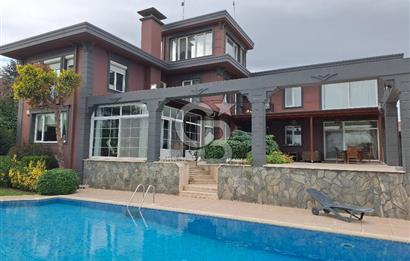 BÜYÜKÇEKMECE TEPEKENT'TE SATILIK 7+2 MÜSTAKİL HAVUZLU VİLLA