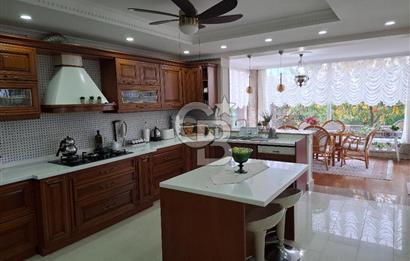 BÜYÜKÇEKMECE TEPEKENT'TE SATILIK 7+2 MÜSTAKİL HAVUZLU VİLLA