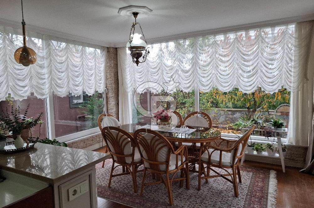 BÜYÜKÇEKMECE TEPEKENT'TE SATILIK 7+2 MÜSTAKİL HAVUZLU VİLLA