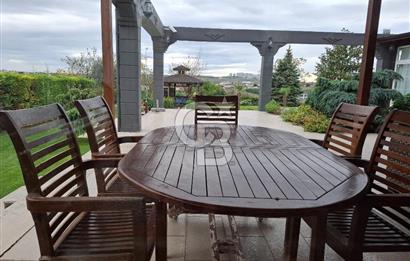 BÜYÜKÇEKMECE TEPEKENT'TE SATILIK 7+2 MÜSTAKİL HAVUZLU VİLLA