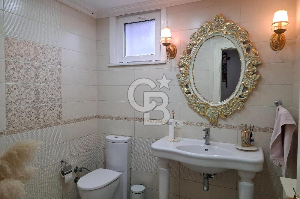 BÜYÜKÇEKMECE TEPEKENT'TE SATILIK 7+2 MÜSTAKİL HAVUZLU VİLLA