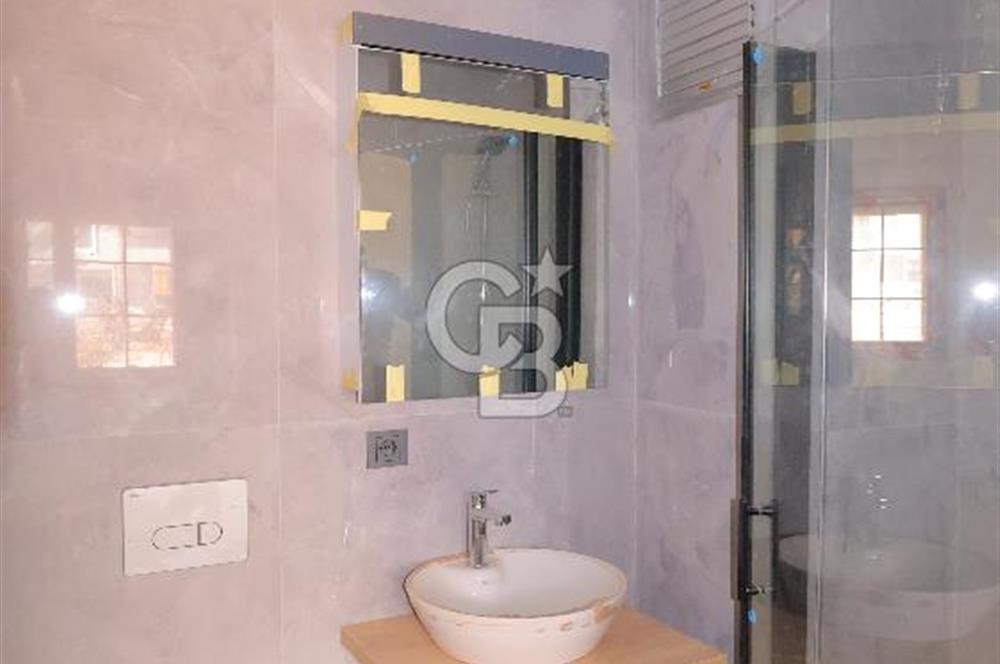 Torbalı Kipa'ya komşu havuzlu güvenlikli sitede sıfır 2+1..