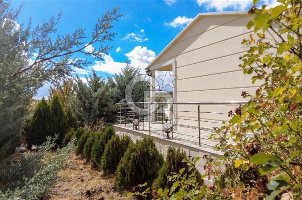 MEMLİK' DE 1300m2 İÇİNDE EŞYALI 1+1 EV BULUNAN SATILIK TARLA