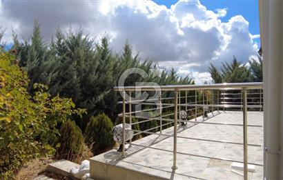 MEMLİK' DE 1300m2 İÇİNDE EŞYALI 1+1 EV BULUNAN SATILIK TARLA