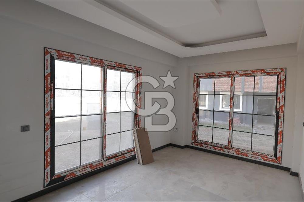 Torbalı Kipa'ya komşu havuzlu güvenlikli sitede sıfır 2+1..