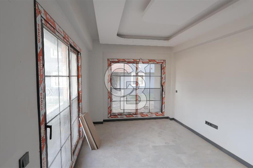 Torbalı Kipa'ya komşu havuzlu güvenlikli sitede sıfır 2+1..