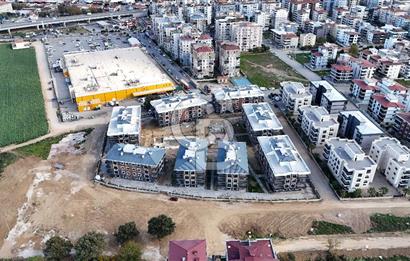 Torbalı Kipa'ya komşu havuzlu güvenlikli sitede sıfır 2+1..
