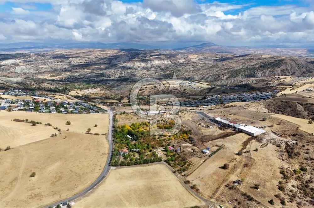 MEMLİK' DE 1300m2 İÇİNDE EŞYALI 1+1 EV BULUNAN SATILIK TARLA