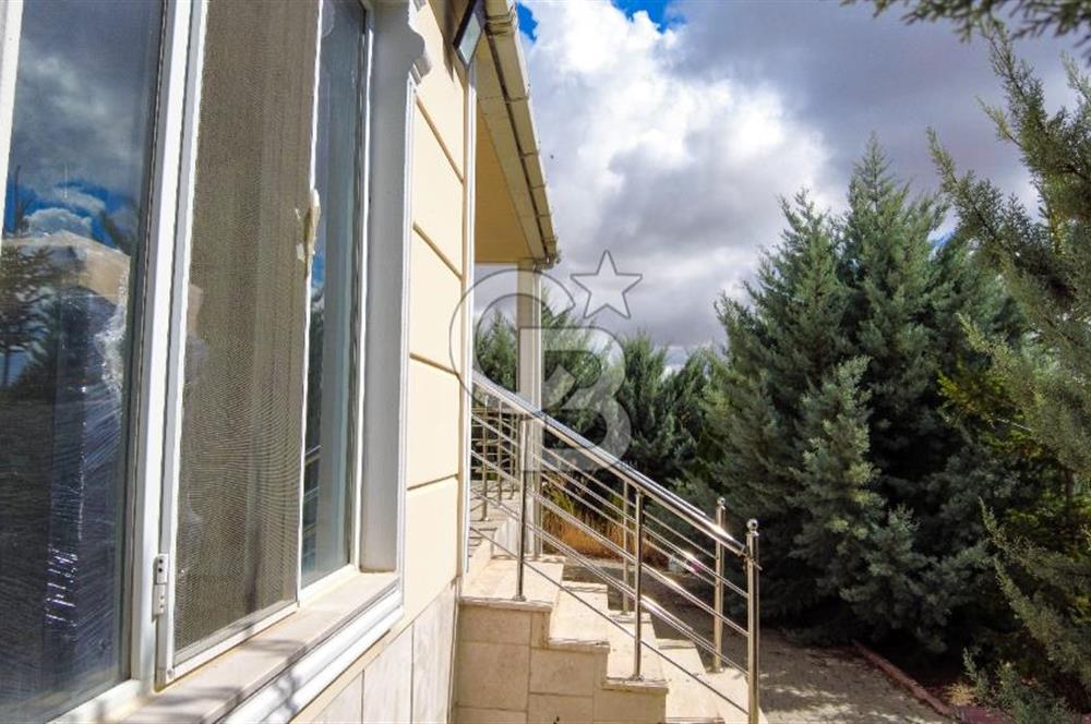 MEMLİK' DE 1300m2 İÇİNDE EŞYALI 1+1 EV BULUNAN SATILIK TARLA