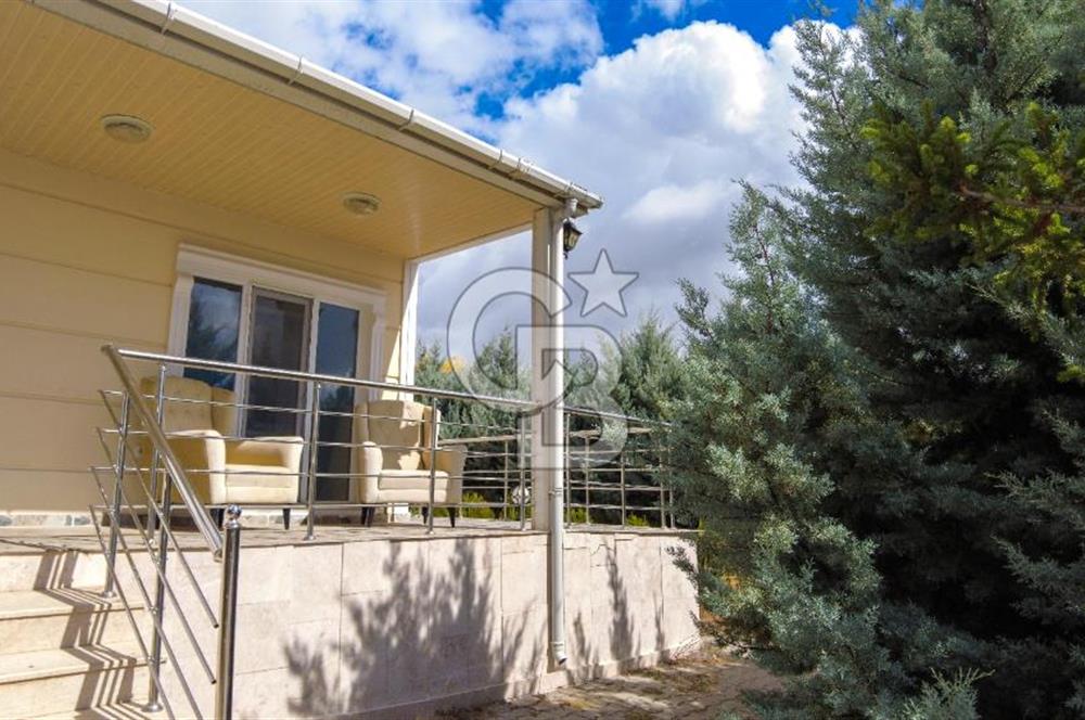 MEMLİK' DE 1300m2 İÇİNDE EŞYALI 1+1 EV BULUNAN SATILIK TARLA