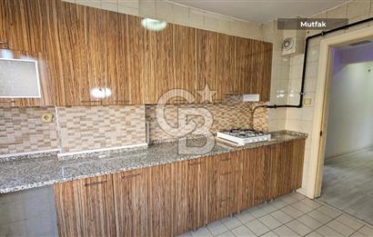 Karşıyaka Girne Bulvarı Üzeri 3+1 130m2 Kiralık Ofis Büro