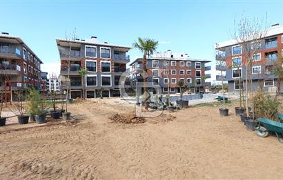 Torbalı Kipa'ya komşu havuzlu güvenlikli sitede sıfır 2+1..