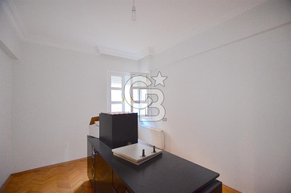 HÜRRİYET MAHALLESİ'NDE ÖZ KALE YURT SİTESİNDE GENİŞ 3+1 DAİRE