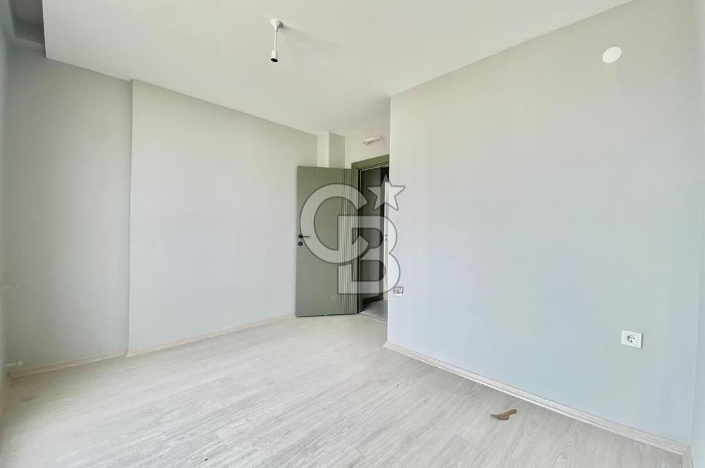 Kepez-Göksu'da K.otoparklı Havuzlu Doğalgazlı Sıfır 2+1 Arakat