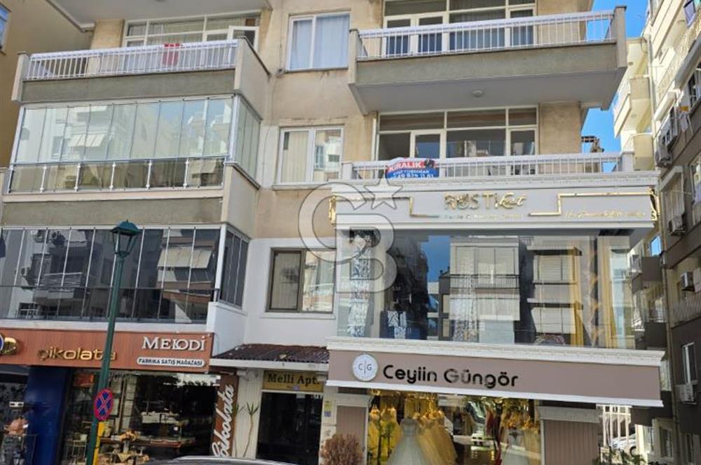 IŞIKLAR CADDE ÜZERİ KİRALIK GENİŞ 2+1