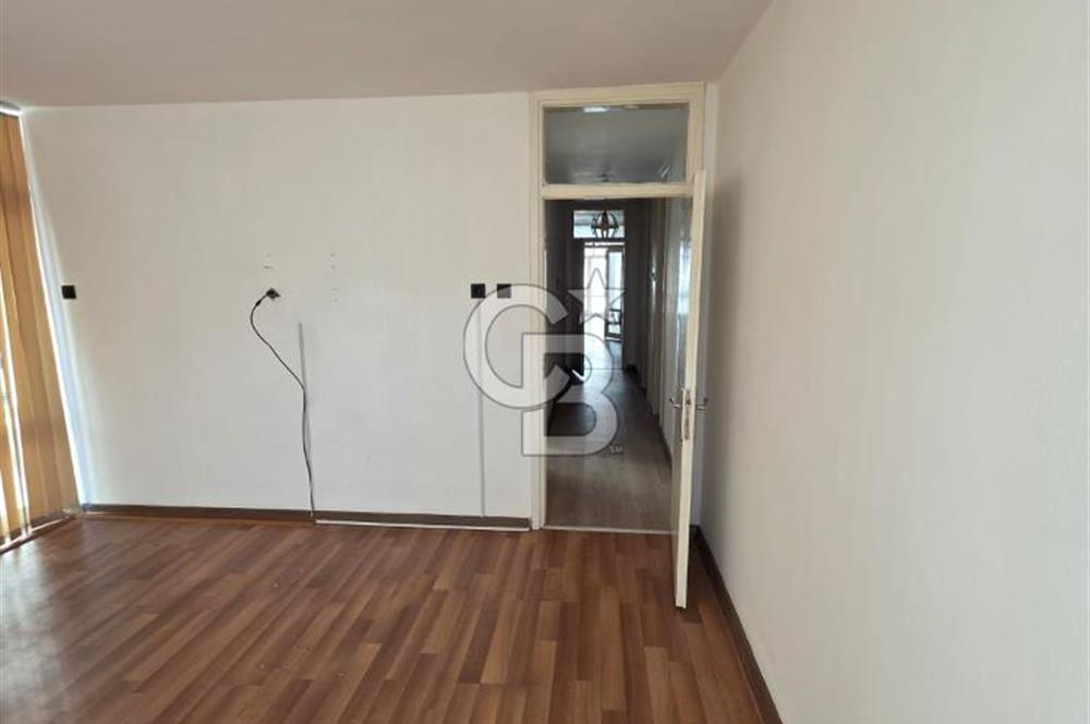 IŞIKLAR CADDE ÜZERİ KİRALIK GENİŞ 2+1