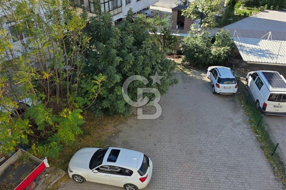 IŞIKLAR CADDE ÜZERİ KİRALIK GENİŞ 2+1