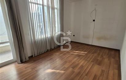 IŞIKLAR CADDE ÜZERİ KİRALIK GENİŞ 2+1