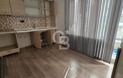 IŞIKLAR CADDE ÜZERİ KİRALIK GENİŞ 2+1