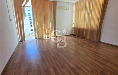 IŞIKLAR CADDE ÜZERİ KİRALIK GENİŞ 2+1