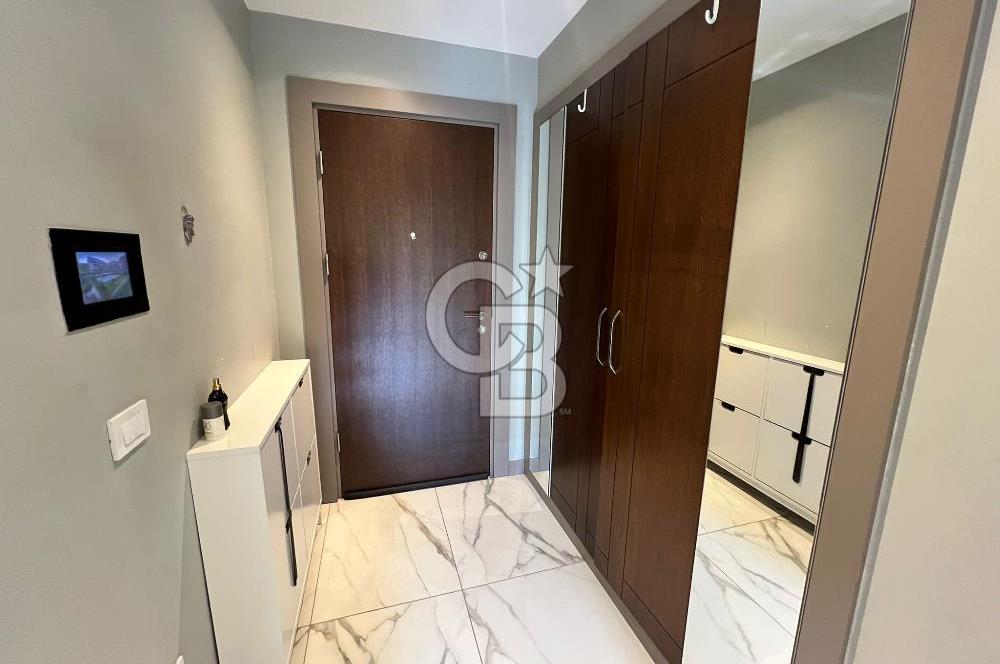 Gaziemir Aryom Koru'da Havuzlu Bahçeli 2+1 Daire