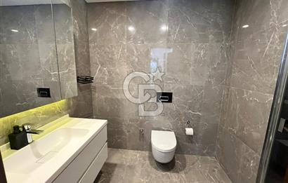 Gaziemir Aryom Koru'da Havuzlu Bahçeli 2+1 Daire