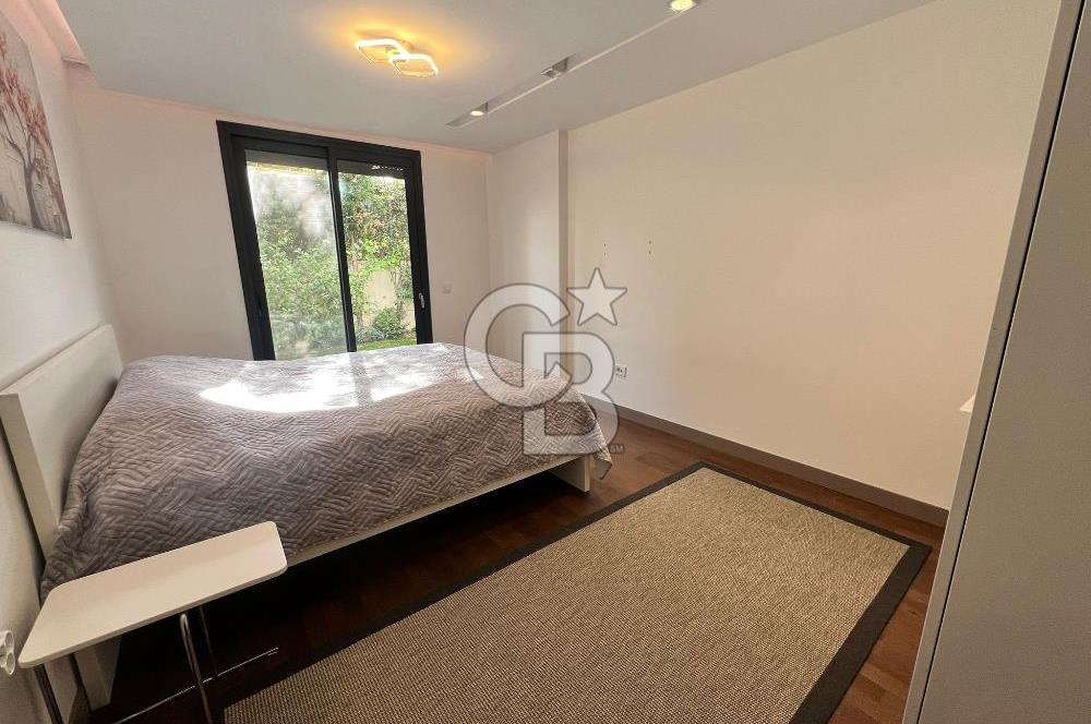 Gaziemir Aryom Koru'da Havuzlu Bahçeli 2+1 Daire