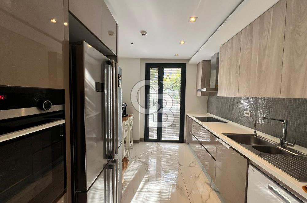 Gaziemir Aryom Koru'da Havuzlu Bahçeli 2+1 Daire