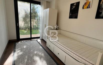 Gaziemir Aryom Koru'da Havuzlu Bahçeli 2+1 Daire