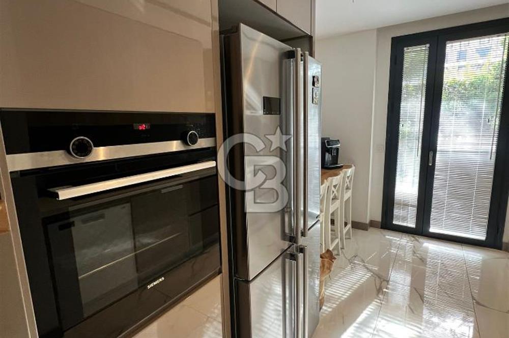 Gaziemir Aryom Koru'da Havuzlu Bahçeli 2+1 Daire