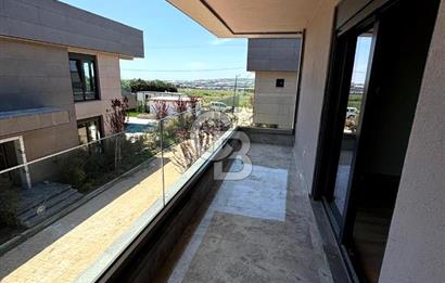 SİLİVRİ SELİMPAŞADA LÜKS MÜSTAKİL HAVUZLU VİLLA SATILIK