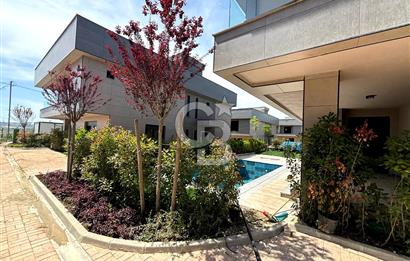 SİLİVRİ SELİMPAŞADA LÜKS MÜSTAKİL HAVUZLU VİLLA SATILIK