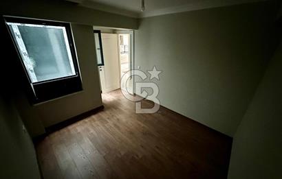 “Demetevler & Yenimahalle Metro Yakını • 3 Yaşında Şık 2+1”