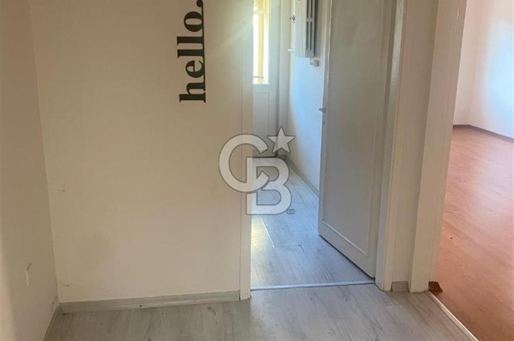 Üsküdar Acıbadem Mahallesi, Şehit Fethi Sokak'da Geniş 2+1