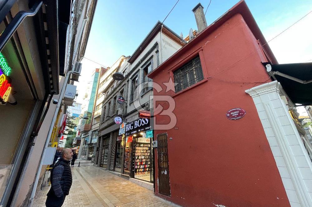 KEMERKAYA'NIN EN İŞLEK CADDESİNDE SATILIK KOMPLE BİNA