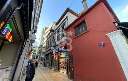 KEMERKAYA'NIN EN İŞLEK CADDESİNDE SATILIK KOMPLE BİNA