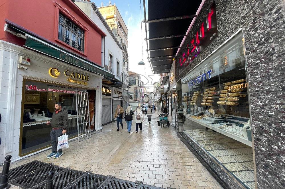 KEMERKAYA'NIN EN İŞLEK CADDESİNDE SATILIK KOMPLE BİNA