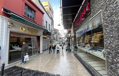 KEMERKAYA'NIN EN İŞLEK CADDESİNDE SATILIK KOMPLE BİNA
